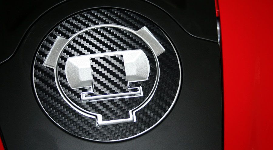 BMW R1200S & HP2 Sport Tankstutzen-Pad 3D-CarbonLook