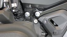  BMW R1300R Rahmenabdeckkappen Motorbefestigung