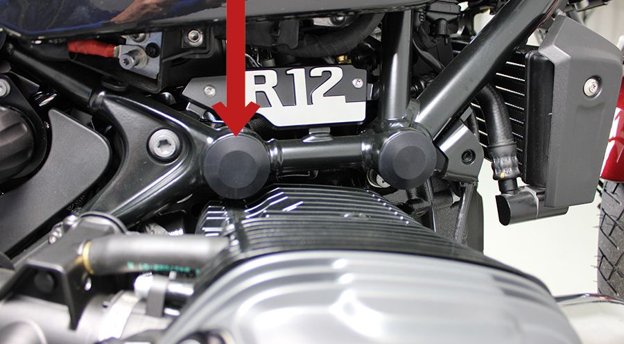 BMW R12nineT & R12 Abdeckkappen Motorbefestigung über Zylinder hinten