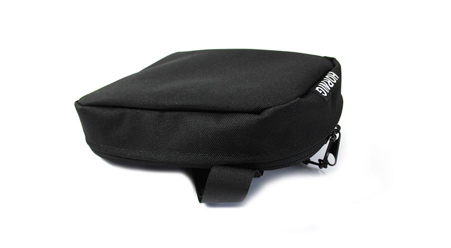 BMW R1300RS Zusatztasche unter der Gepäckbrücke