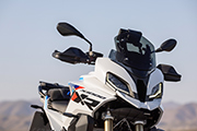 BMW Motorrad präsentiert die neue S1000XR