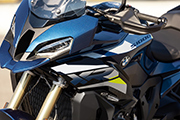 BMW Motorrad präsentiert die neue S1000XR